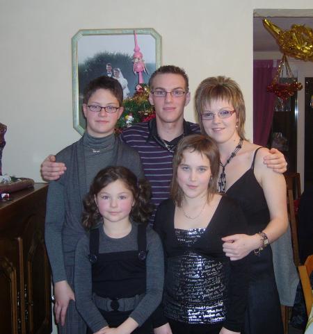                         NOUS 5